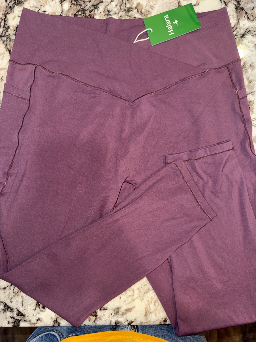 Women’s HALARA 2X purple leggings criss-cross